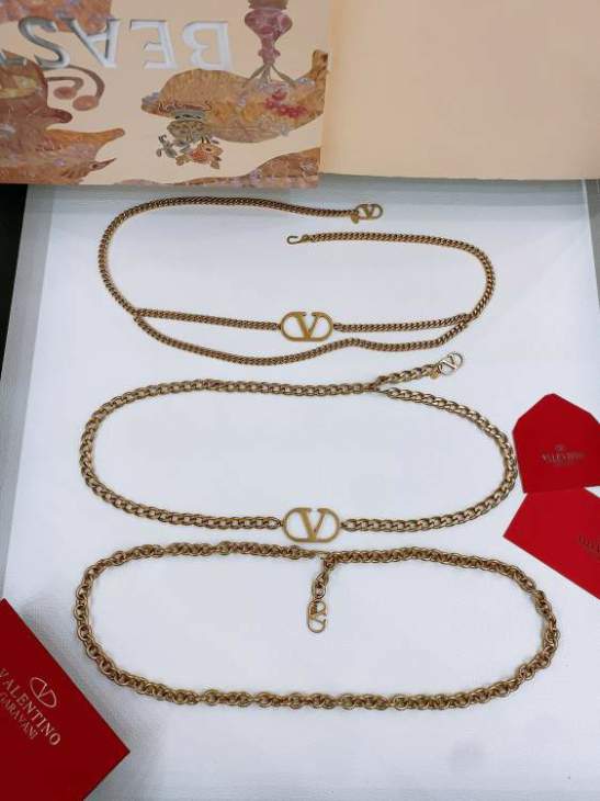 Picture of Valentino Belts _SKUfw197907084fw